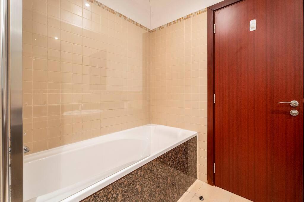 Leen Homes-Jbr -Spacious 4 Bedroom Apartment 迪拜 外观 照片